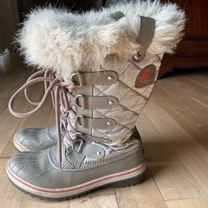 Sorel Joan of Arctic Boots Size 7M